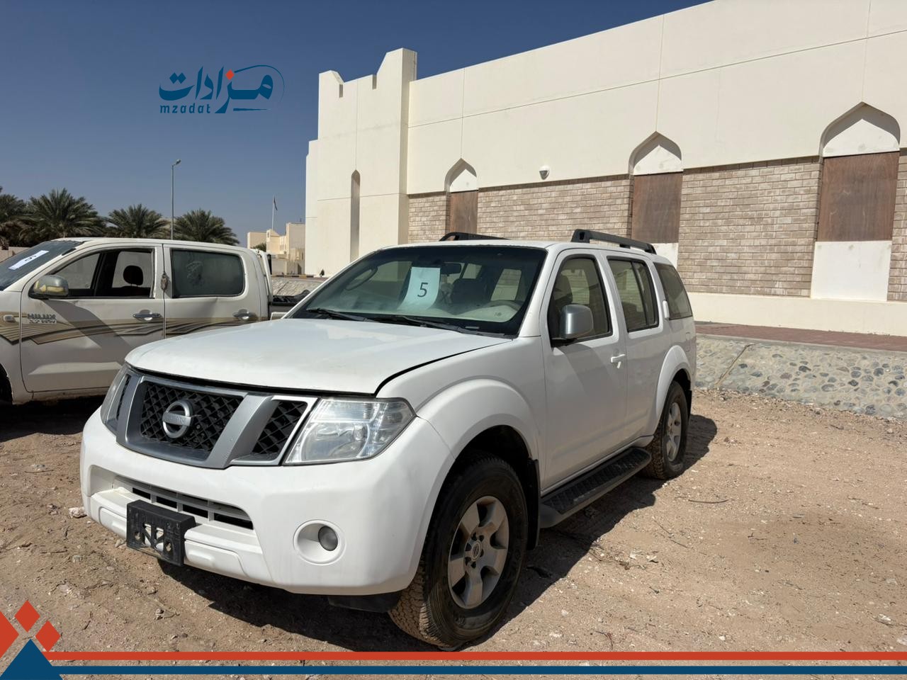 5- Nissan Pathfinder
